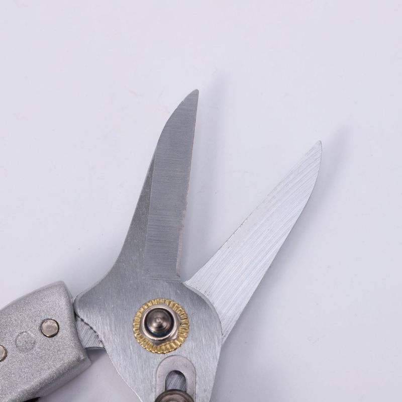 Ножици за резитба на плодово дърво – стоманени, остри, леки и издръжливи, марка Le Yikai