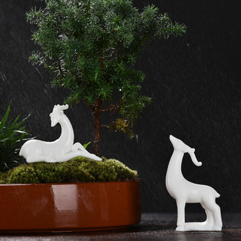 Keramička figura jelena za bonsai mikropejzaž, ručno izrađena, zen dekor za posude
