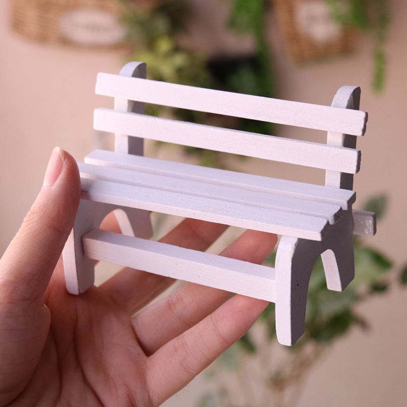 Dvostruka klupa s naslonom od borovine za DIY mini pejzaž – stil mrtve prirode, lakirana površina, pastoralni dekor