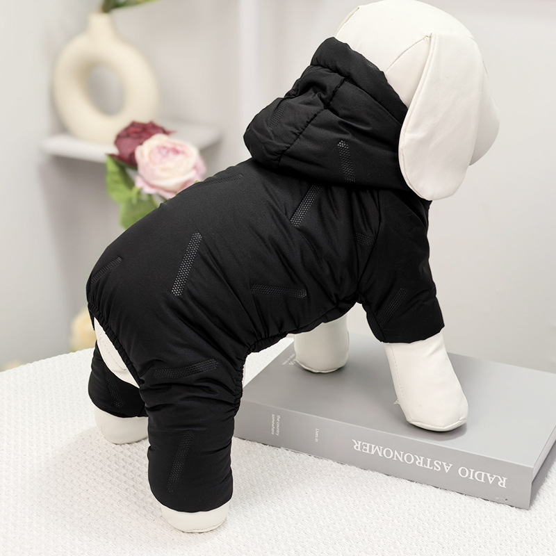 Téli vastagított kisállat kabát — pamut kabát bársonyos reliefmintával macskáknak és kölyökkutyáknak (Importált; IP engedélyezett; Eredet: Tajvan/Kína)