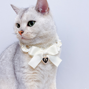 Chanel-stílusú retro állatnyakörv aranyszálas fonallal, masnival és kézzel kötött sállal macskáknak és kiskutyáknak