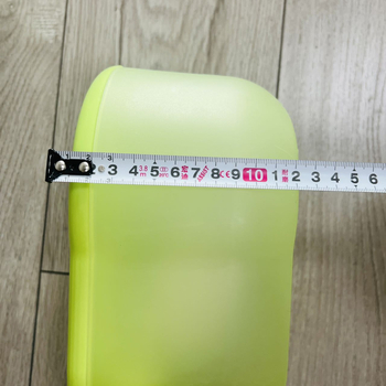 Dispenzer za vodu za mačke, odvojivi dizajn, model Yh-002, kod 001, izdanje 2025, težina 440 g