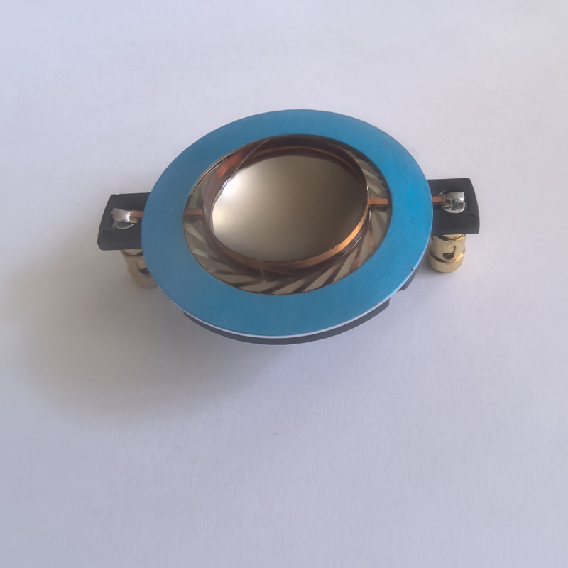 Диафрагма за високочестотен говорител: чист титанов материал; магнитна схема: намотка твитер; приложение: говорители