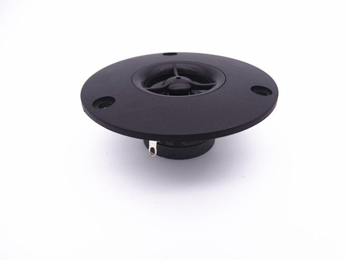 Sistem de difuzoare tweeter cu amplificator și subwoofer