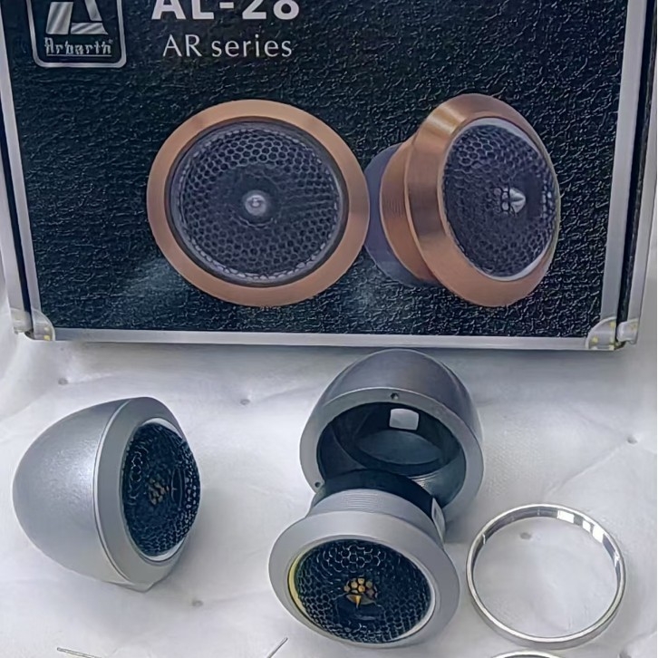 Vācijā ražots auto tweeters ar audiophile līmeņa svilenas membrānas, 4 Ω, 12 V, Modelis 1