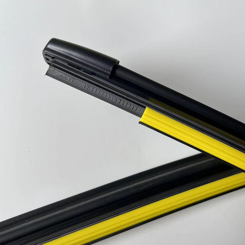 Okos ablaktörlő vízpermet S1, 24V, 180°, gumi, kompatibil Volvo XC60/S60 és Lynk & Co 09