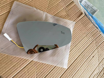 Oglindă retrovizoare cu lentilă auxiliară pentru unghi mort Sagitar și Lavida, sferică, 12V, husă ABS