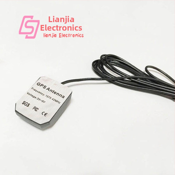 Autóba szánt GPS antenna SMA férfi csatlakozóval, 1575.42 MHz GPS L1, 50 Ω, SWR ≤ 1,5