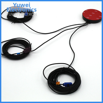 Autóba szerelt 3‑in‑1 GSM/FM/GPS antenna – Nyereség 8–15 dBi; Frekvenciatartomány 1800; Impedancia 75 Ω; SWR ≤ 2.0