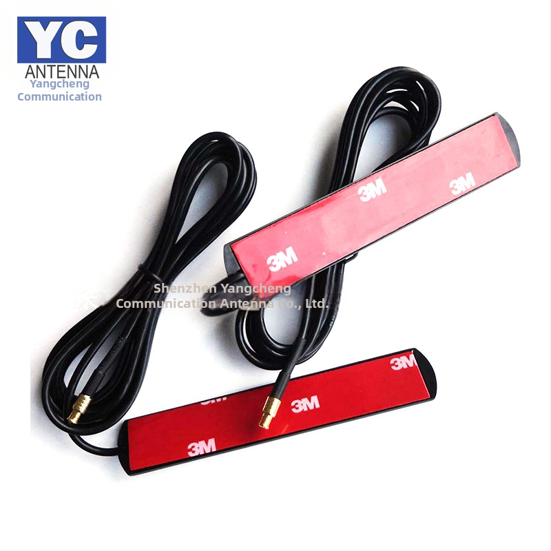 Autóüveg 3G/GSM antenna, modell YCP-8521-5, 5 dBi nyereség, frekvenciasáv 850–960/2100 MHz, kimeneti impedancia 50 Ω, SWR ≤ 1.5