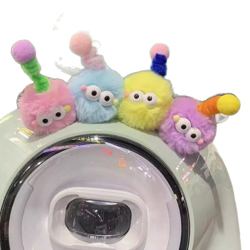 Ornament auto 3D din pluș cu monstru drăguț – stil cartoon, talisman norocos