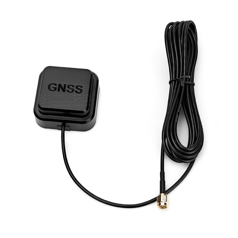 Antena GNSS montată pe vehicul, externă, activă, multi-frecvență, GPS L1/L2/L5 și BeiDou B1/B2, precizie înaltă.
