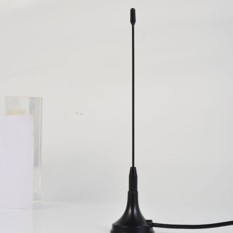 IoT antena za vozila s vakuum držačem, 2G/3G/4G, RG174 kabel, visoki dobitak (Frekvencijski raspon: 30; Izlazni impedance: 10 Ω; SWR ≤ 10; Napon napajanja: 30 V; Domet daljinskog upravljanja: 15 m)