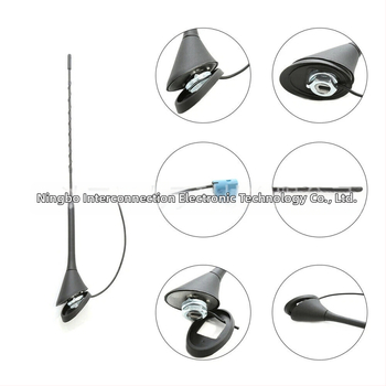 Auto rádiová anténa - aktívna, závitové uchytenie, FM/AM, univerzálna kompatibilita