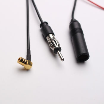Auto antena za radio ANT-208PLUS, univerzalna kompatibilnost, plug-in instalacija, 12V, raspon 0-500 MHz, DAB-SMB konektor