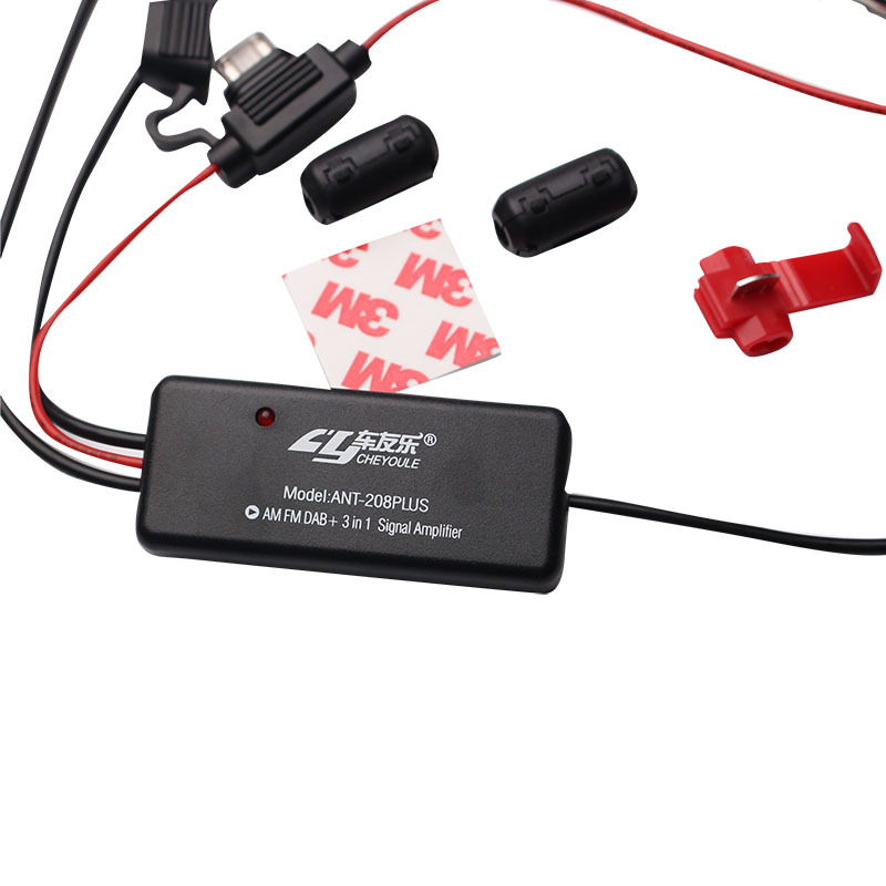 Auto antena za radio ANT-208PLUS, univerzalna kompatibilnost, plug-in instalacija, 12V, raspon 0-500 MHz, DAB-SMB konektor