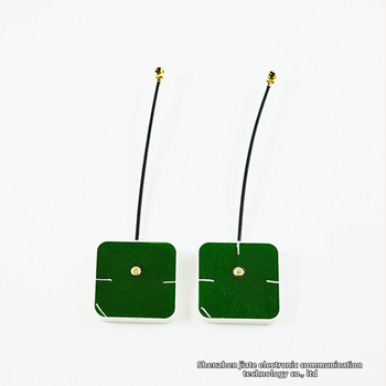 Passzív kerámia antenna WiFi 2.4 GHz és Beidou GPS-hez, IPEX csatlakozó, jármű pozícionálás, nyereség 3 dBi, tartomány 2400–2500 MHz, impedancia 50 Ω, SWR ≤ 2:1, 3–5 V