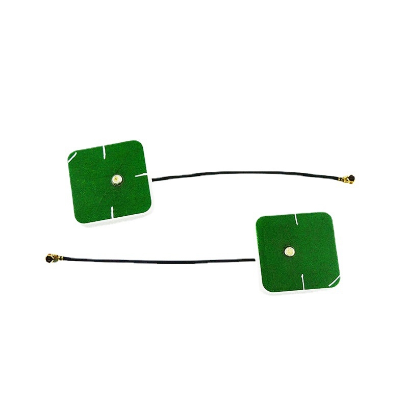 Passzív kerámia antenna WiFi 2.4 GHz és Beidou GPS-hez, IPEX csatlakozó, jármű pozícionálás, nyereség 3 dBi, tartomány 2400–2500 MHz, impedancia 50 Ω, SWR ≤ 2:1, 3–5 V