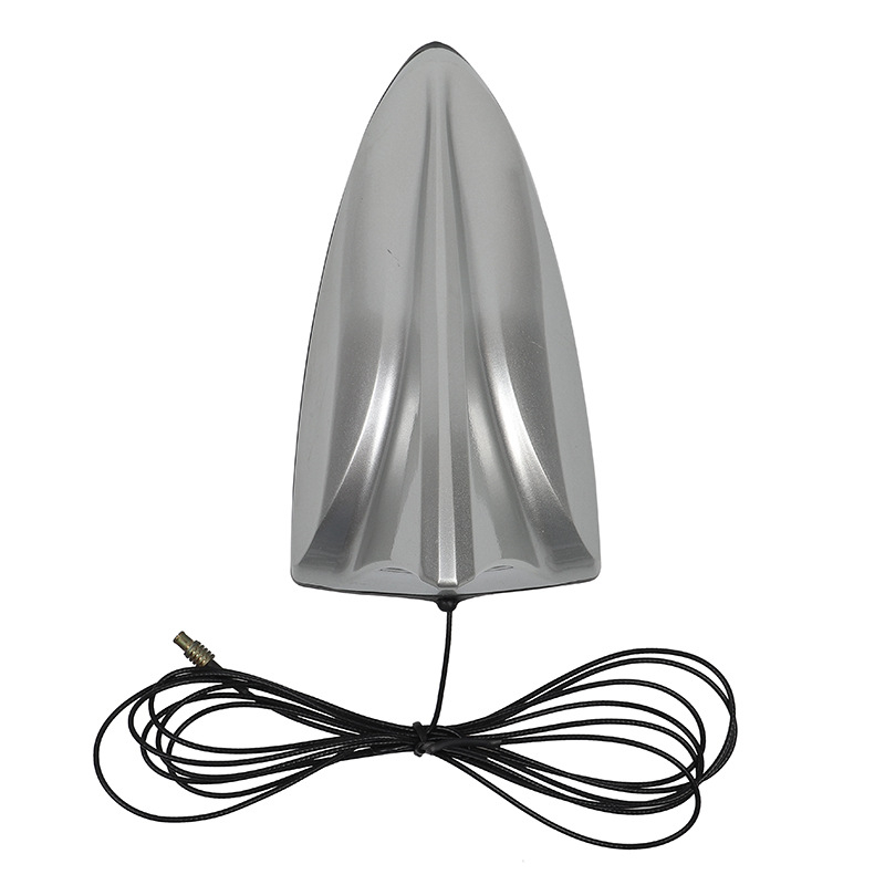 Dongfeng Chang DFA009 Antenă auto AM + DAB cu amplificare pentru radioul auto