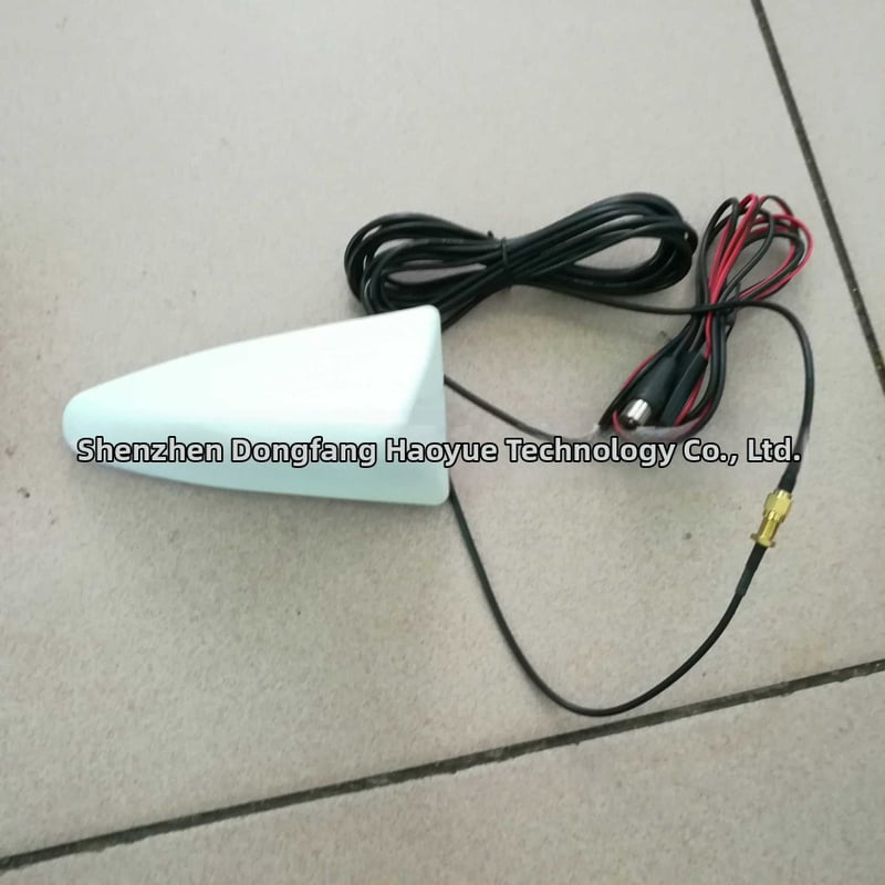 Aktív cápauszony-alakú autóantenna DAB AM/FM/DTMB digitális TV-hez, 470–860 MHz, nyereség 3.5, impedancia 20 Ω, SWR ≤1.5, tápegység 220 V