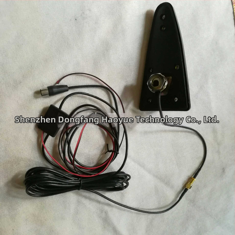 Aktinė automobilio antena žuvies pelekų formos shark fin dizainas DAB AM/FM/DTMB skaitmeninei televizijai, 470–860 MHz, galia 3.5, varža 20 Ω, SWR ≤1.5, maitinimas 220 V
