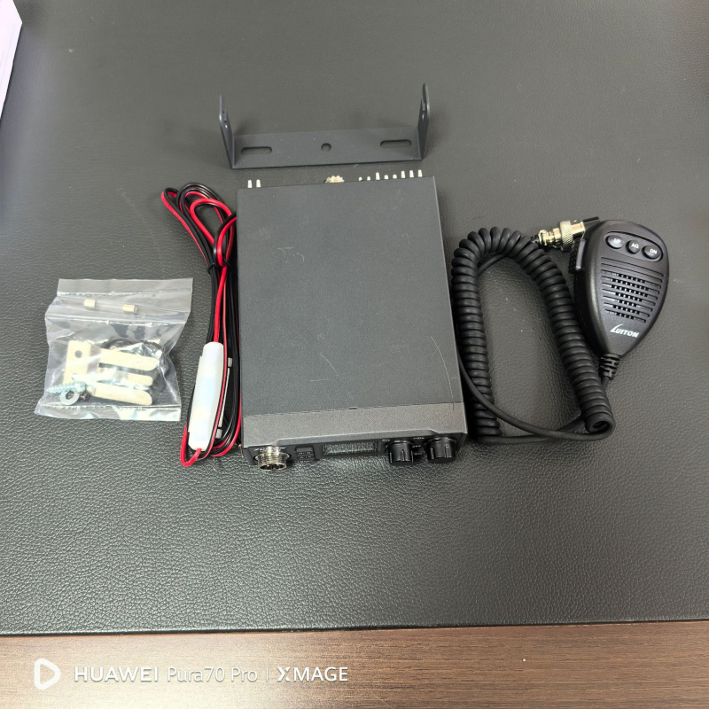 Luiton LT-308 Desktop morski interkom kratkovalno CB radio 27–39 MHz, domet 10–50 km, zaslon