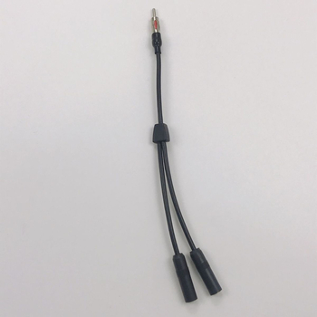 Adapter antene za auto: 1 na 2 razdjelnik, univerzalna kompatibilnost, plug-in montaža, 12V napajanje
