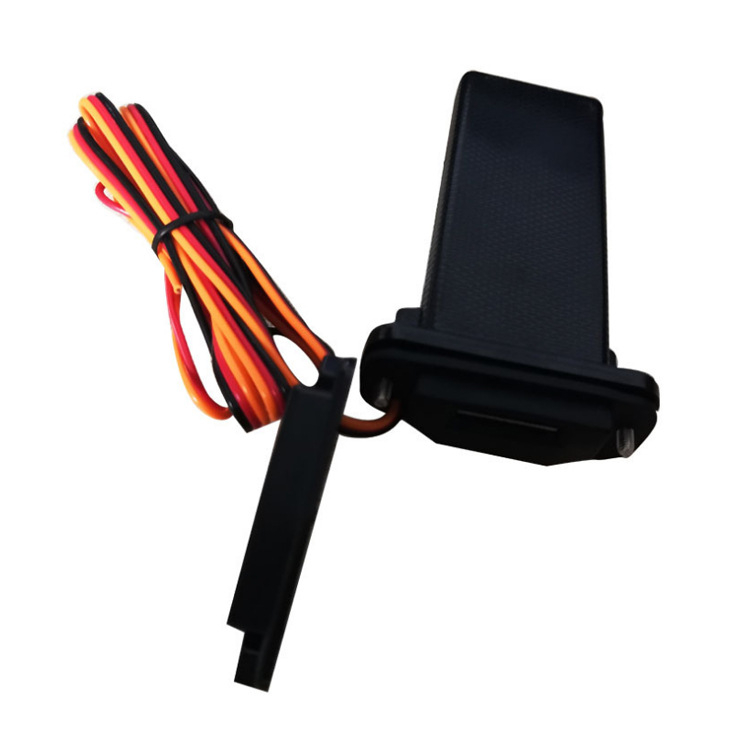 GT02 Autó GPS Nyomkövető — 5–15 m pontosság, IP65 vízálló, több riasztás: rezgés, zóna, áramkimaradás, túllépés, mobilriasztás; 9–75V tápegység, 512 MB memória