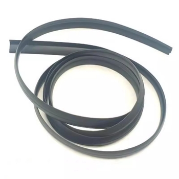 Etanșare colector ploaie parbriz față Mercedes-Benz și capac inferior din plastic pentru ștergător; rezistență la îmbătrânire, protecție UV, rezistență la ozon, rezistență chimică la acizi slabi și baze