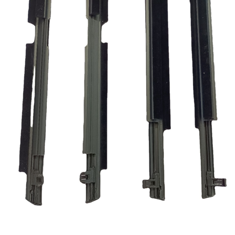 Brtveni trak za vanjsku rubu stakla Toyota RAV4 2009–2013
