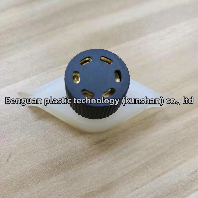 TPU didelis varinis vožtuvas automatinio pripildymo – deimanto formos antgalis – tinka pripučiamies čiužiniams ir U formos pagalvėms