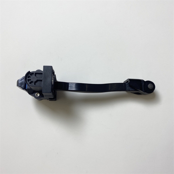 BMW X1 F48/F49 prednji limiter vrata – Model 51217436001