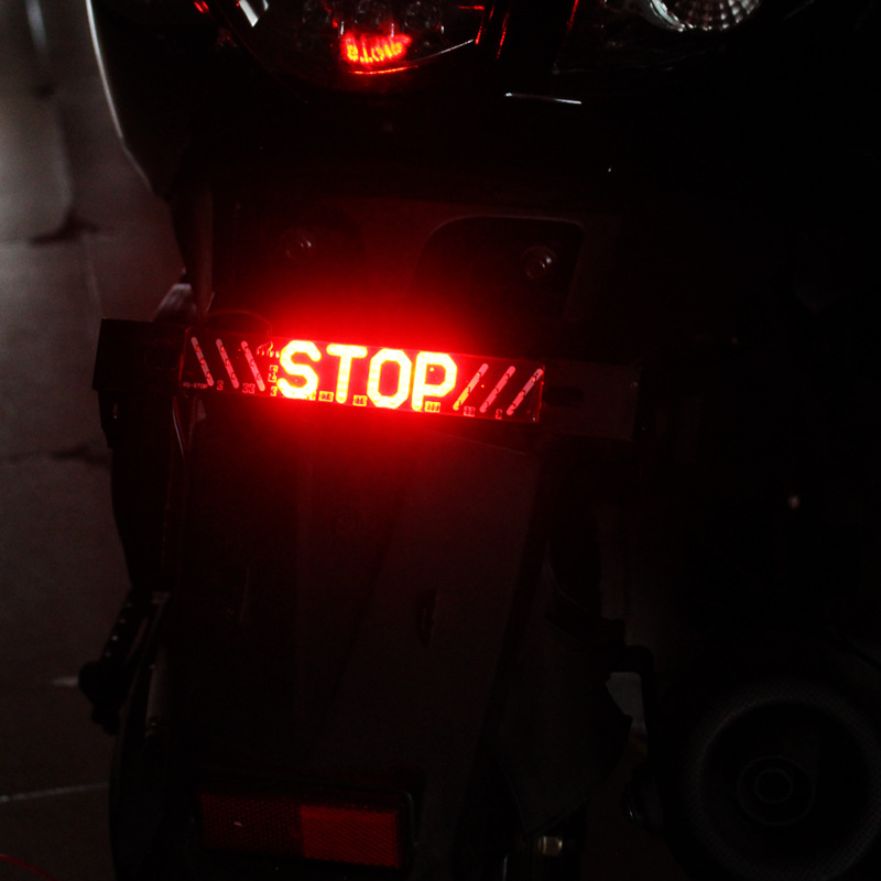 LED stražnje svjetlo za motocikl – kočnica, pokazivanje smjera i svjetlo za registarsku pločicu; univerzalna kompatibilnost; model Stop; Zhiguangyang