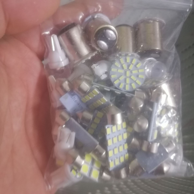 Automobilski LED set 42 komada, T10, 8SMD 5050 LED, 12V, univerzalna kompatibilnost 1156/1157