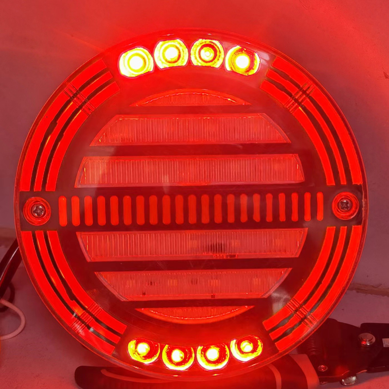LED stražnje svjetlo kamiona YJHD-144, LED izvor, 24V, snaga 7.2