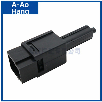 Fékfénykapcsoló Nissanhoz – Modellek: 25320-JN00A, 25320-4M400, 25320-4M405; Mérési tartomány: Standard; Pontosság: Standard.