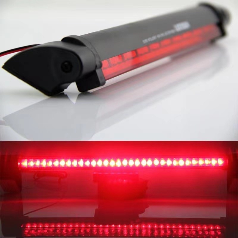 12V LED stražnje svjetlo za auto - visoko pozicionirano svjetlo za kočnice, model HS-55012, materijal LED, kompatibilno sa svim modelima
