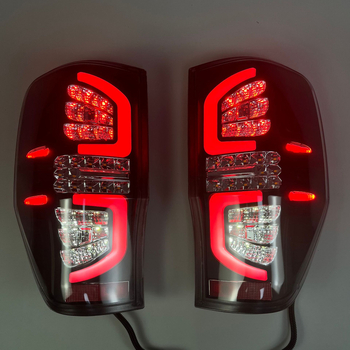 LED stražnja svjetla Ford Ranger 2015-2019 s funkcijom kočnice i svjetla za vožnju unatrag (LED izvor, 12V, 1A, 12W, 6000 lm)