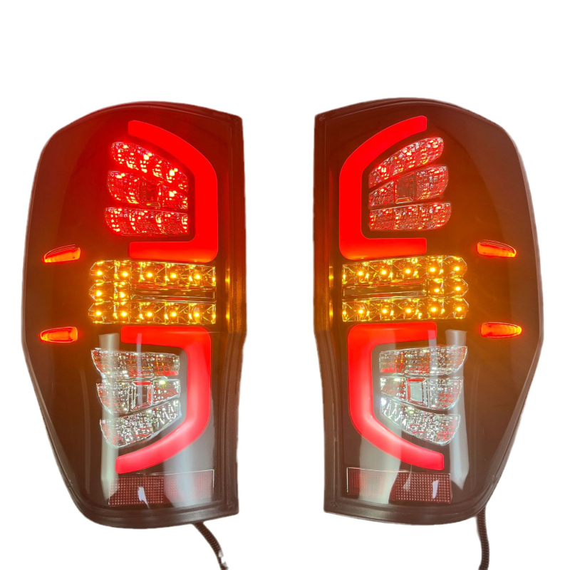 LED stražnja svjetla Ford Ranger 2015-2019 s funkcijom kočnice i svjetla za vožnju unatrag (LED izvor, 12V, 1A, 12W, 6000 lm)