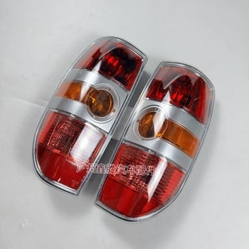 Mazda BT-50 2006-2008 hátsó lámpa készlet: féklámpa, tolatólámpa és hátsó jelzőfény