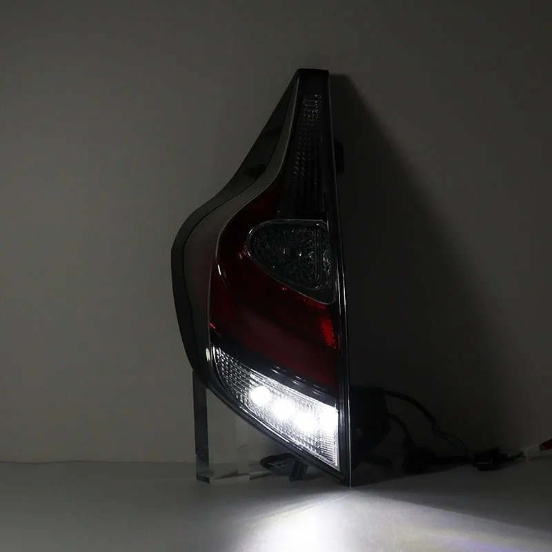 Prius C LED svjetlo kočnice - desno stražnje svjetlo (2015–2019), Dio 81551-52D50