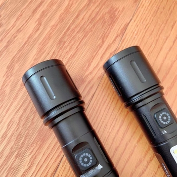 Ručna lampa Little Sun T257 – aluminijska legura, napajanje putem punjenja, LED, Višenamjenska