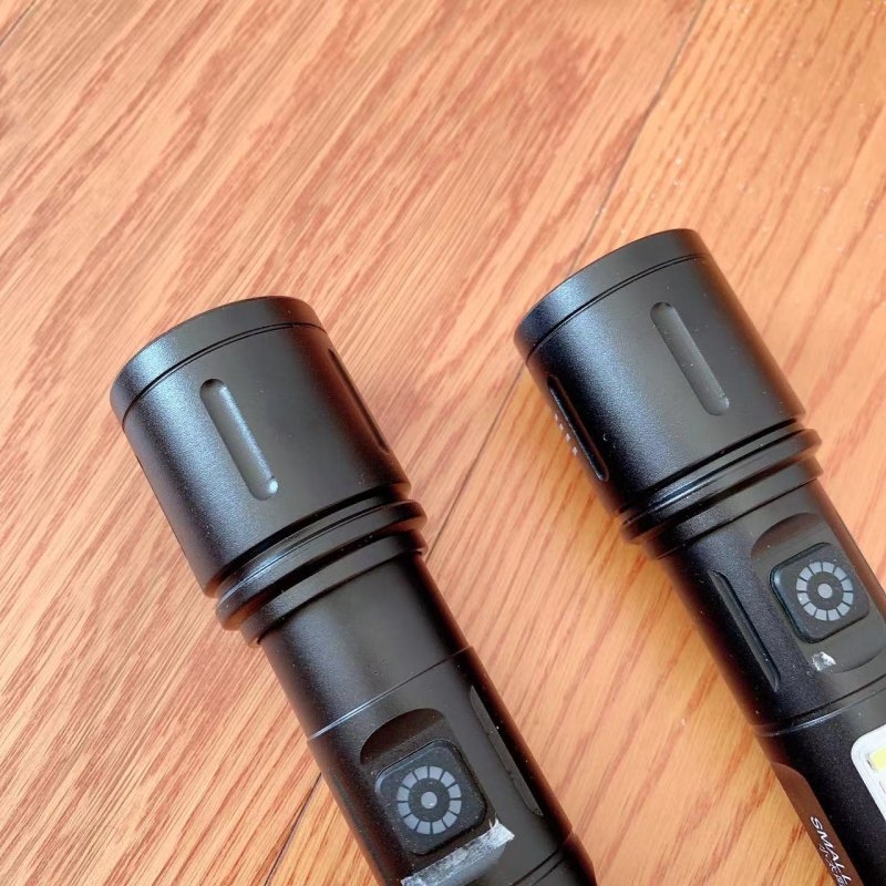 Ručna lampa Little Sun T257 – aluminijska legura, napajanje putem punjenja, LED, Višenamjenska