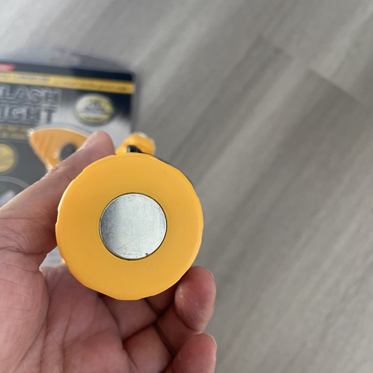 Focar LED portabil cu alimentare prin apăsare manuală, carcasa ABS, 1W, rază sub 50 m, ultra-subțire și rezistent la explozie