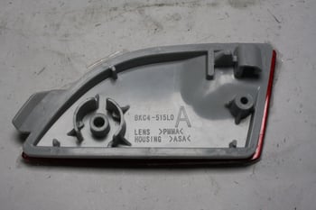 VOUVOU BKC4-51-5L0 Mazda Axela 2-ajtós hatchbackhez hátsó lökhárító lámpa - 40W