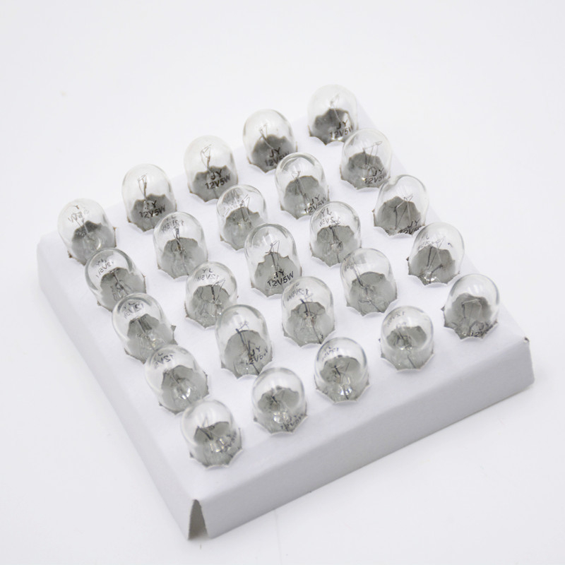 Autó műszerfal lámpa, T10 modell, 12V, 5W, üveg, T10 univerzális aljzat.