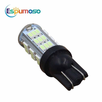 Autóipari LED műszerlámpa | Modell: T10 3014; Teljesítmény: 5W; Feszültség: 12V; Fényáram: 18–24 lm; Fényforrás: 3014