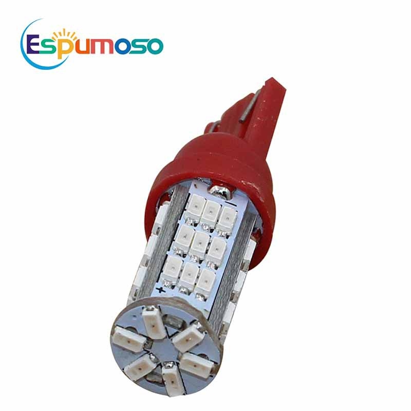 Autóipari LED műszerlámpa | Modell: T10 3014; Teljesítmény: 5W; Feszültség: 12V; Fényáram: 18–24 lm; Fényforrás: 3014