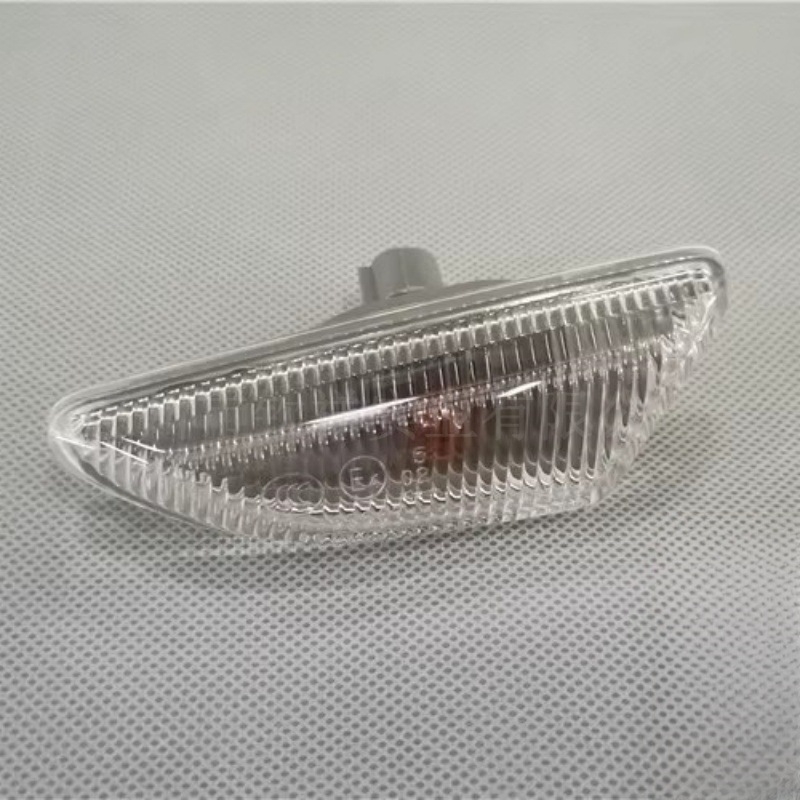 Lumină laterală și semnalizare pentru Southeast DX3, modele 16–22 | Mr Foglamp, material PC, model 80B19A001, durată de viață 5000 ore