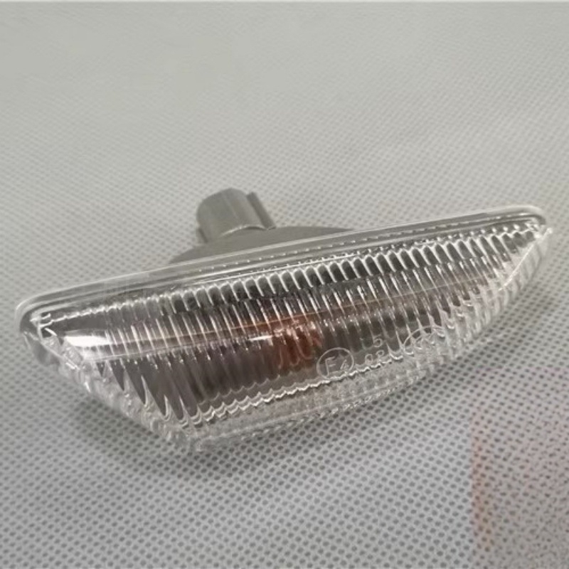 Lumină laterală și semnalizare pentru Southeast DX3, modele 16–22 | Mr Foglamp, material PC, model 80B19A001, durată de viață 5000 ore